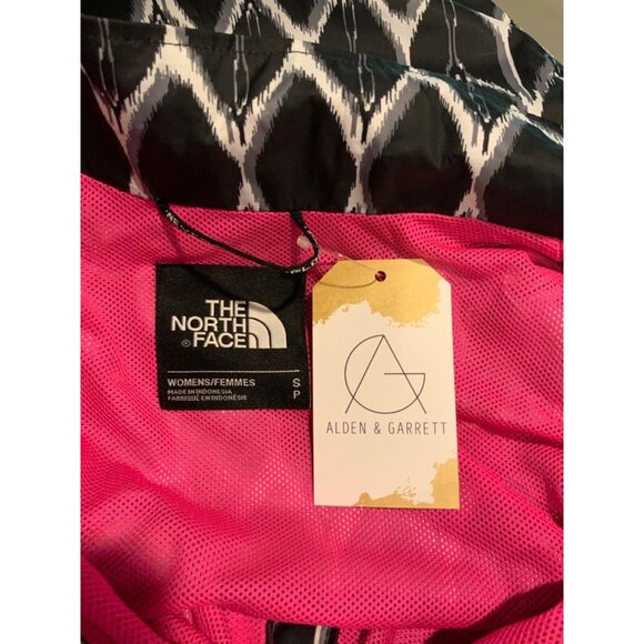 The North Face Black & White Wavy Print Zip-Up Windbreaker, Size Small - Picture 7 of 7